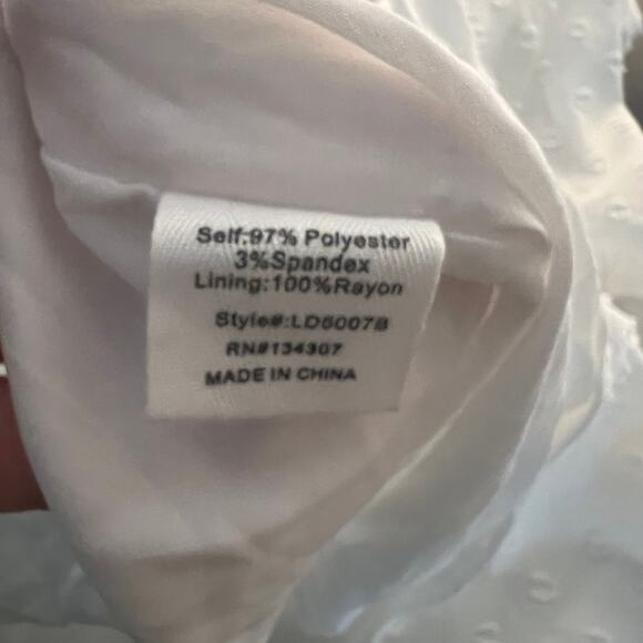 Line and Dot Skylar Midi White Dress Size Medium - Picture 10 of 11